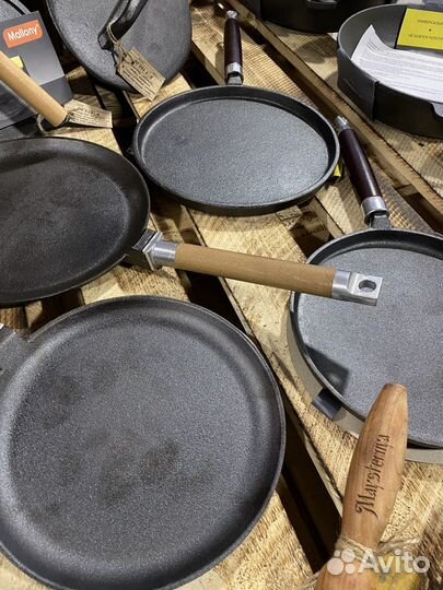 Сковороды чугунные в ассортименте