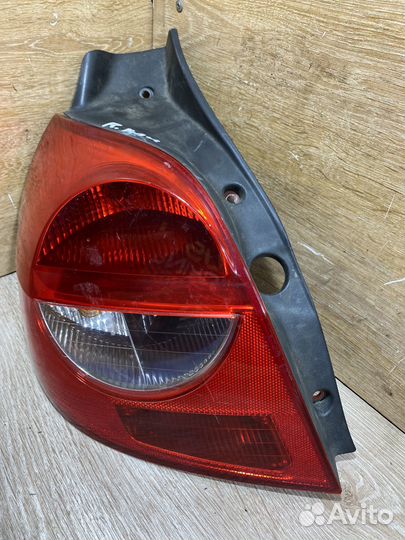 Фонарь задний левый Renault Clio 3 Арт. 111503