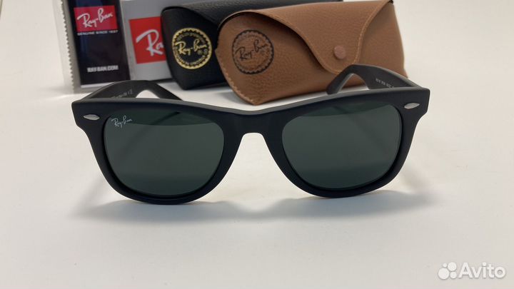 Солнцезащитные очки wayfarer