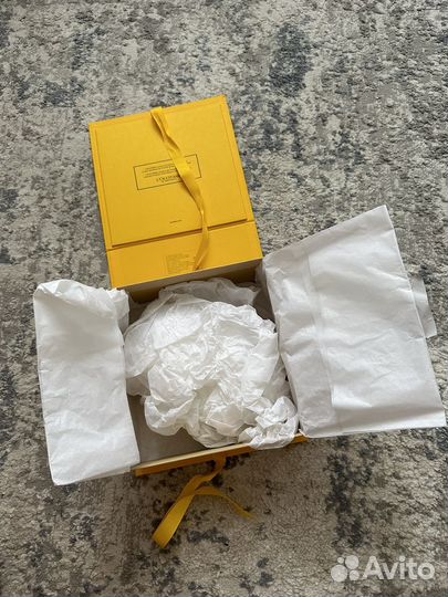 Коробка loccitane