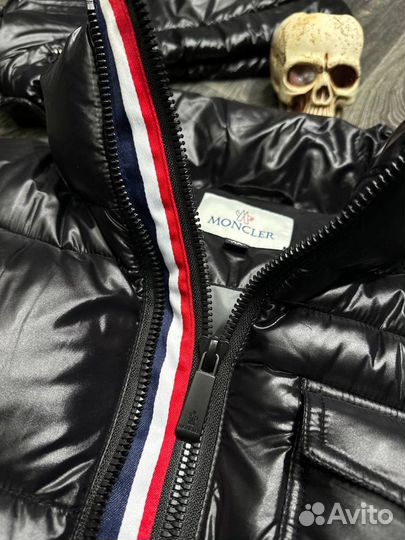 Пуховик moncler