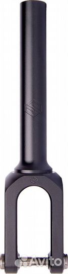 Вилка striker Lux IHC Black Kra21