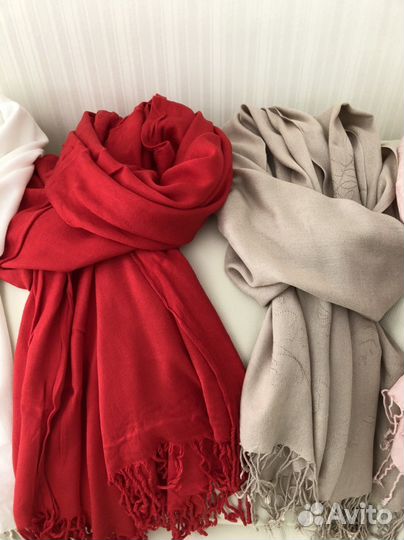Шарфы платки палантины подарок