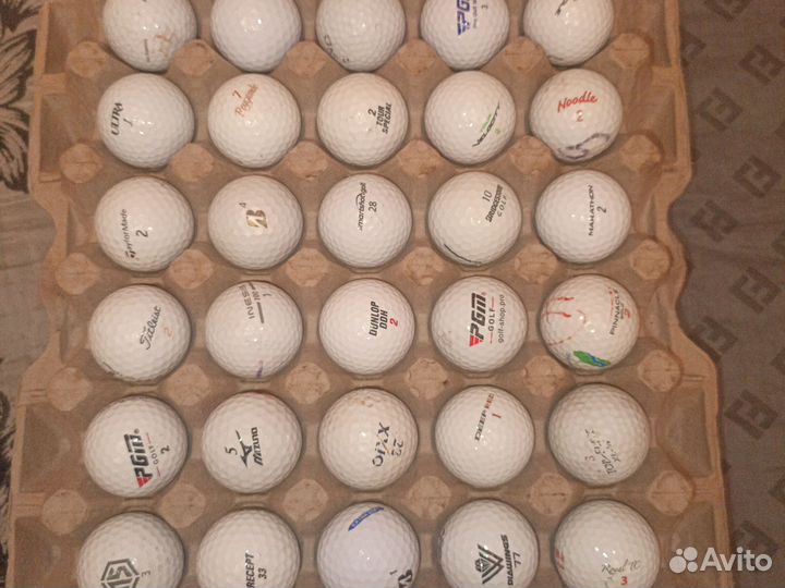 Мячи для игры в гольф