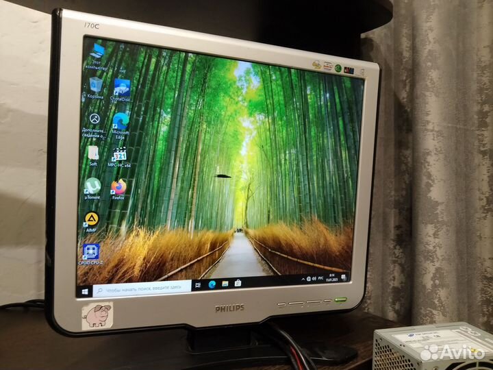 Материнская плата с процессором и памятью