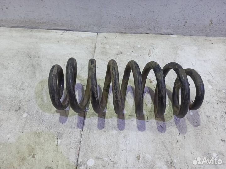 Пружина задняя бмв X5 E53