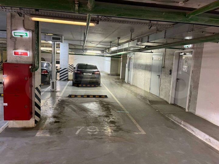 Машиноместо, 14 м²