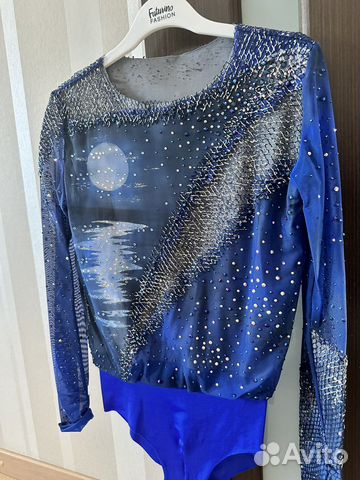 Костюм для выступлений фигурное катание