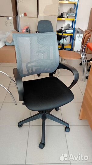 Компьютерное кресло новое