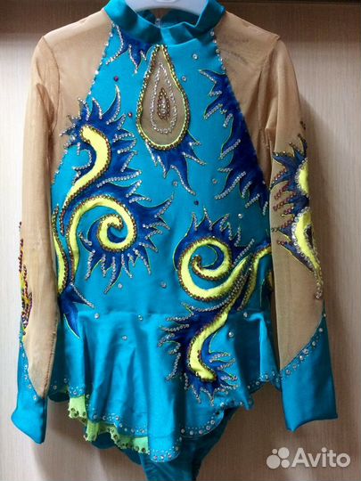 Продам купальник для художественной гимнастики