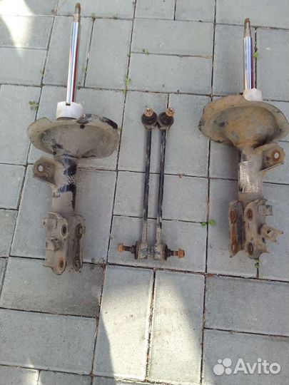 Амортизаторы передние стойки на kia