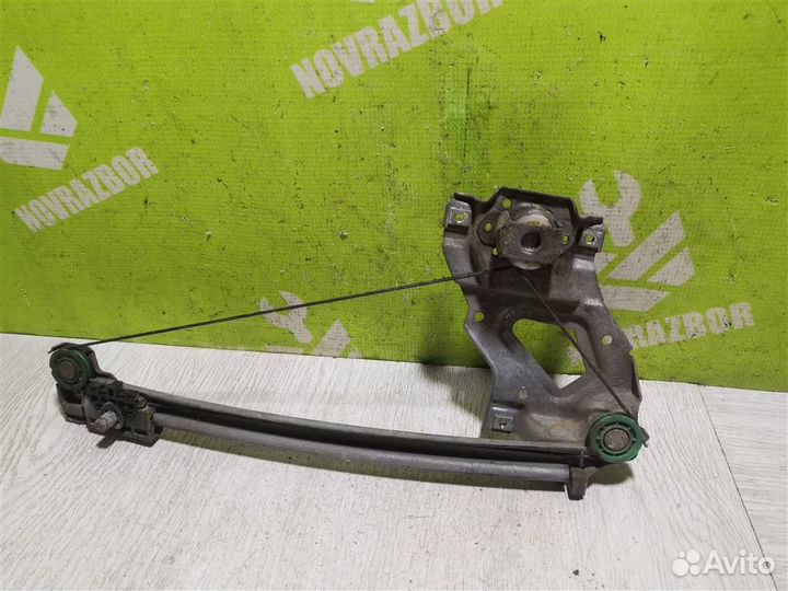 Стеклоподъемник мех задний правый Ауди 80 90 Б3