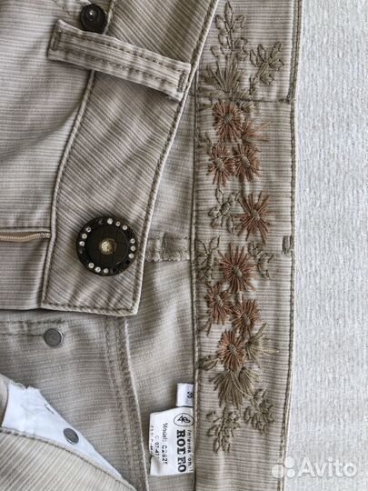 Джинсы, бриджи женские 44