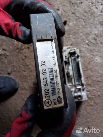 Блоки и приборка Mercedes