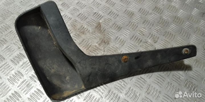 Брызговик левый задний Mitsubishi Outlander XL (CW