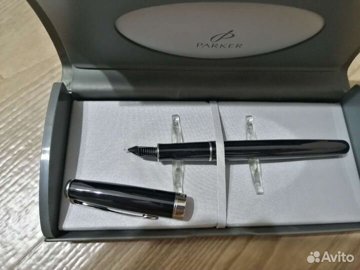 Перьевая ручка parker