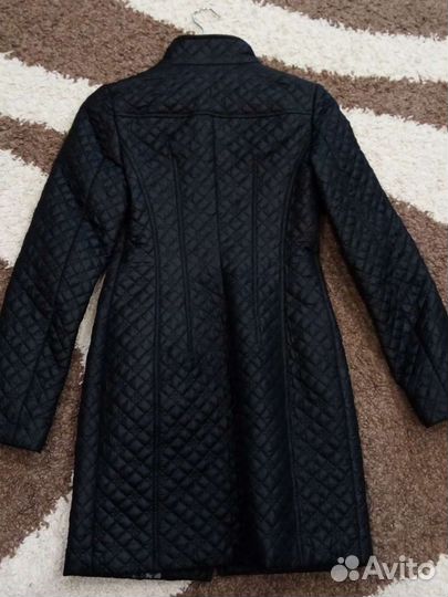 Чёрное стеганное пальто