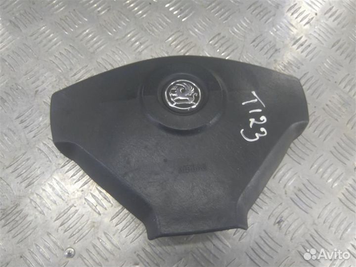 Подушка безопасности водителя Опель Vivaro A