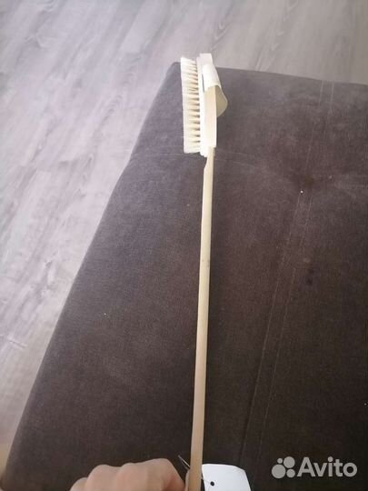 Массажная щетка