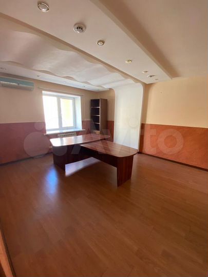 Офис, 175.3 м²