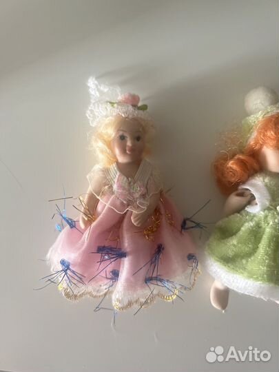 Кукла фарфоровая