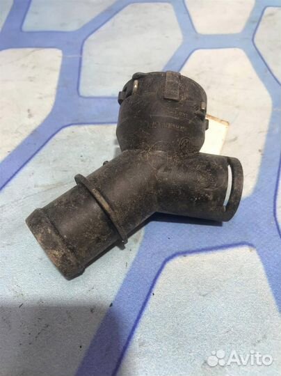 Фланец системы охлаждения 1K0122291AE