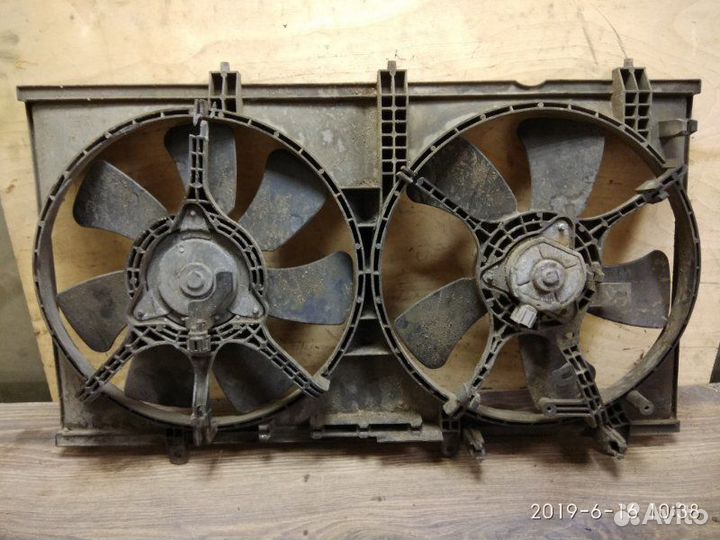 Вентилятор радиатора Mitsubishi Lancer CS1A 4G18