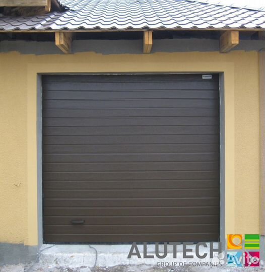 Секционные ворота alutech