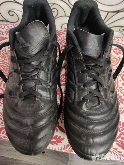 Футбольные бутсы