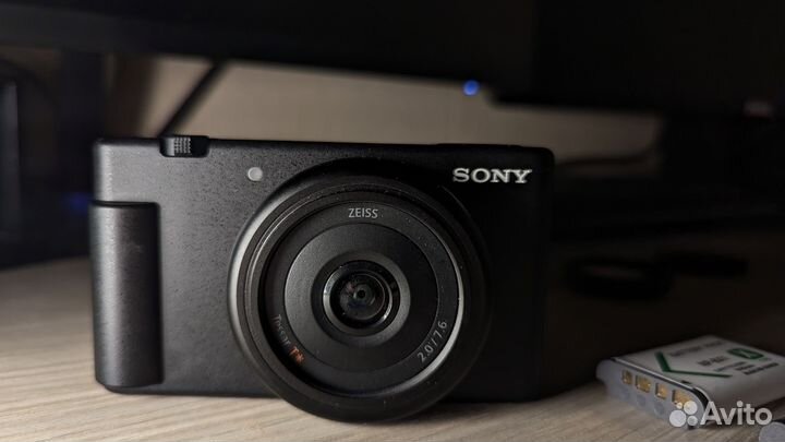 Камера Sony zv 1f