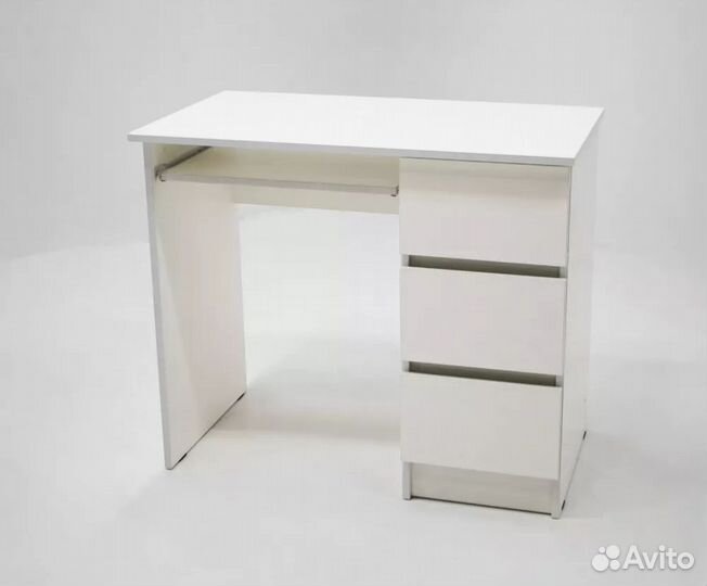 Стол письменный с ящиками