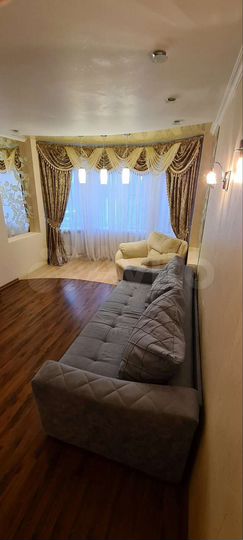 3-к. квартира, 82 м², 12/14 эт.