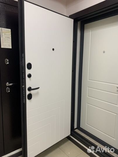 Дверь входная металлическая