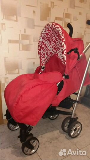 Прогулочная коляска