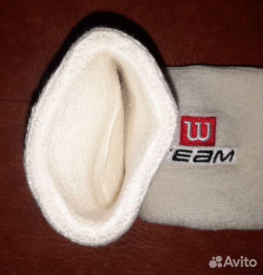 Напульсники спортивные