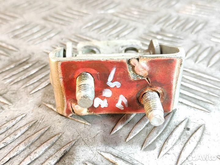 Петля багажника правая Byd F3 2006-2013