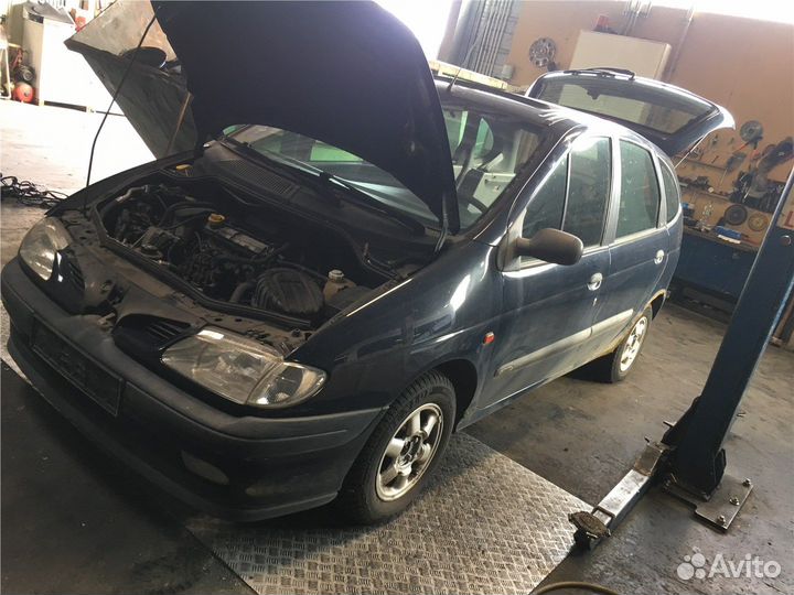 Разбор на запчасти Renault Scenic