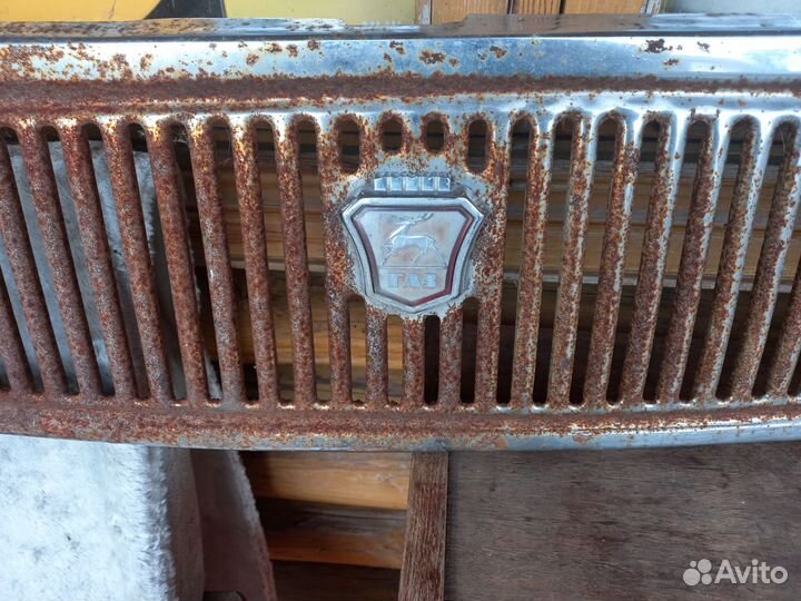 Решётка радиатора газ