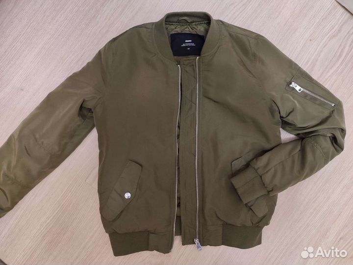 Куртка бомбер женская