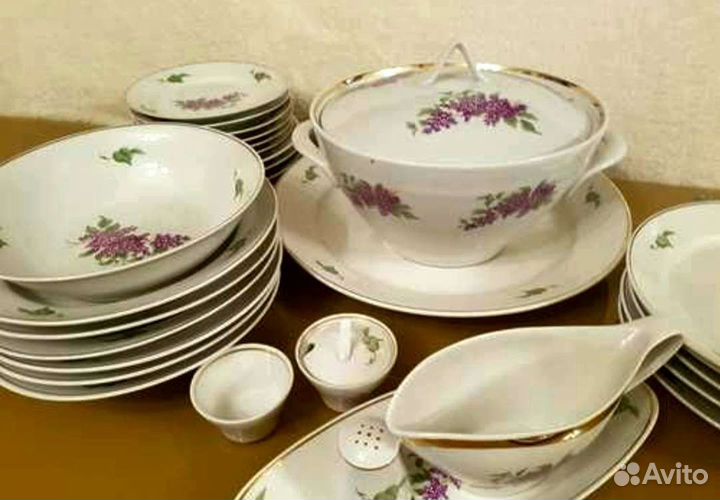 Сервиз столовый сирень 1966г