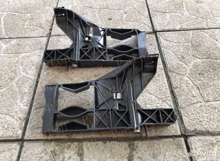 Крепление бампера Audi A6 С7 2011-2014