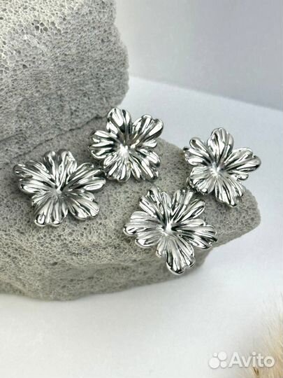 Серьги в ассортименте