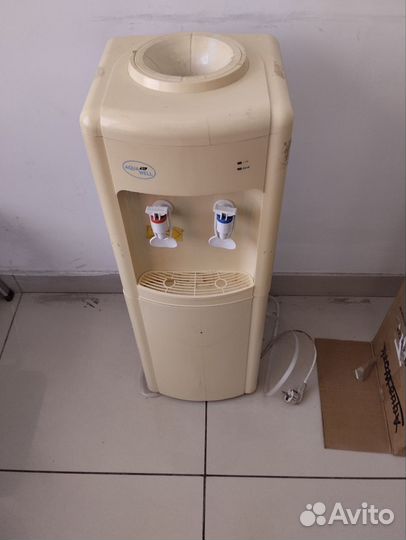 Кулер для воды бу