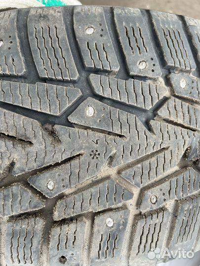 Nokian Tyres Hakkapeliitta 7 225/50 R17 98T
