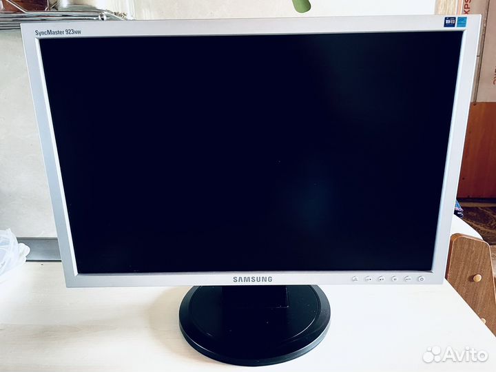 Монитор Samsung syncmaster 923 nw