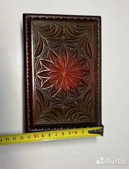 Шкатулка резная деревянная