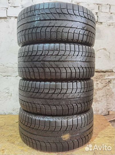 Michelin X-Ice XI2 215/45 R17 97V