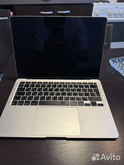 Apple macbook air m1 13 8/256 Сильвер