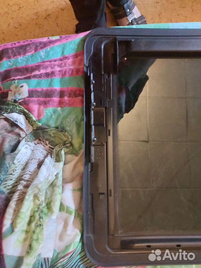 Стекло люка Мерседес W211