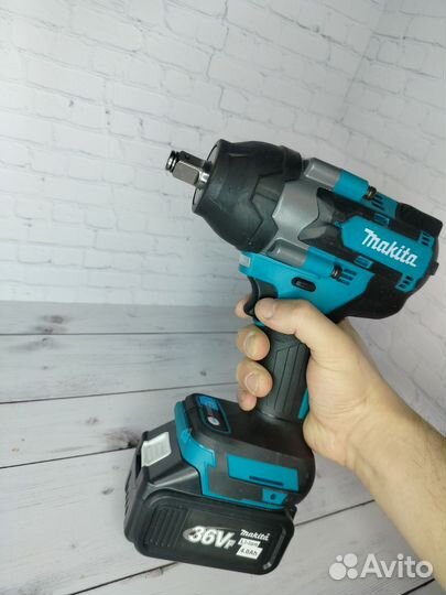 Гайковерт аккумуляторный makita 700